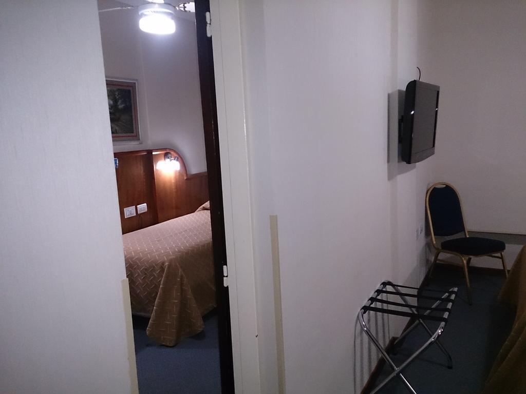 Hotel Orly Corrientes Bilik gambar