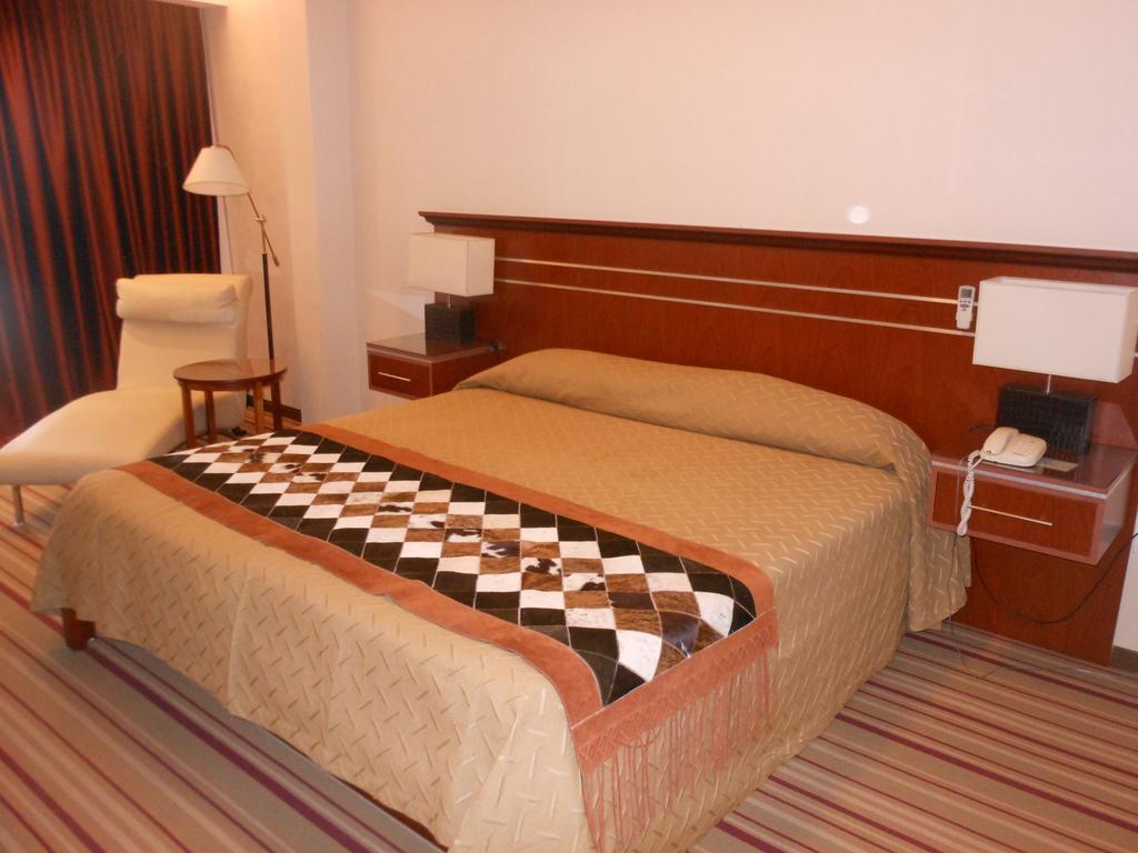 Hotel Orly Corrientes Bilik gambar
