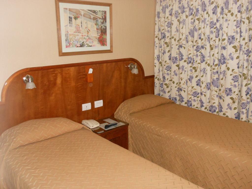 Hotel Orly Corrientes Bilik gambar